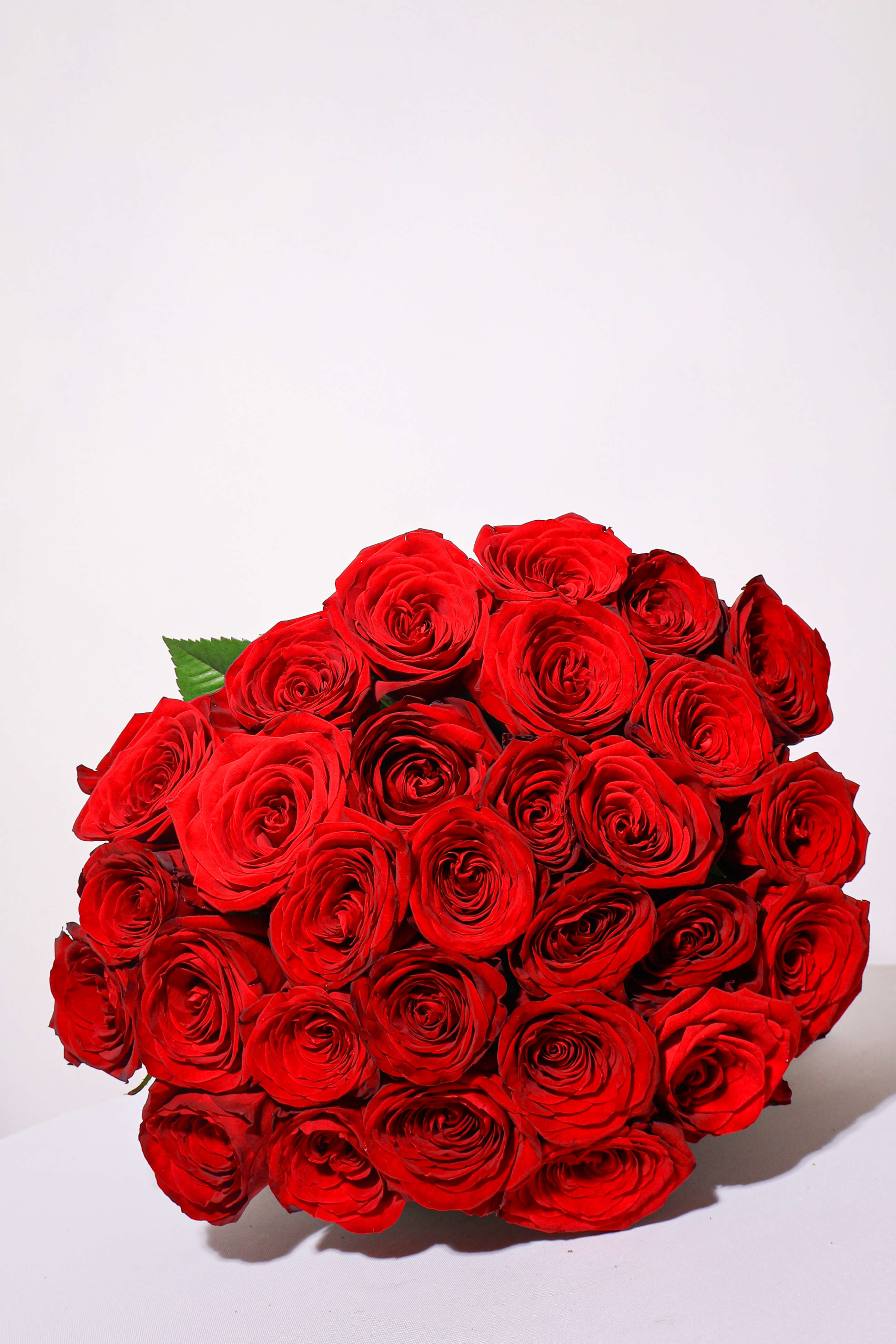 Թավշյա Կարմիր Վարդերի Փունջ - Thumbnail 2 of 3 | Flowers Theory