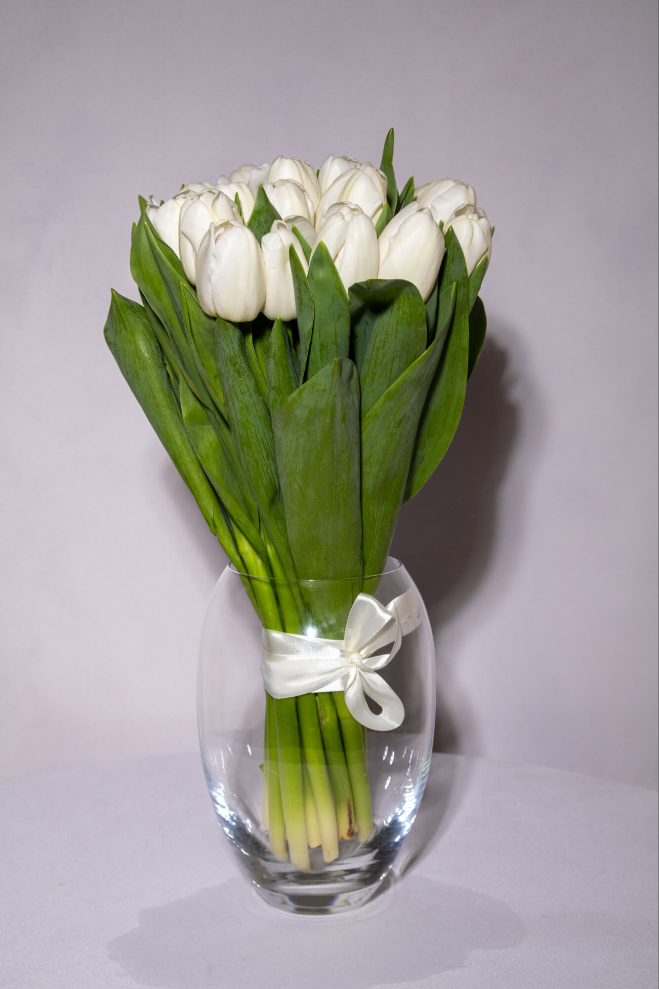 Букет Белых Тюльпанов - Thumbnail 2 of 3 | Flowers Theory