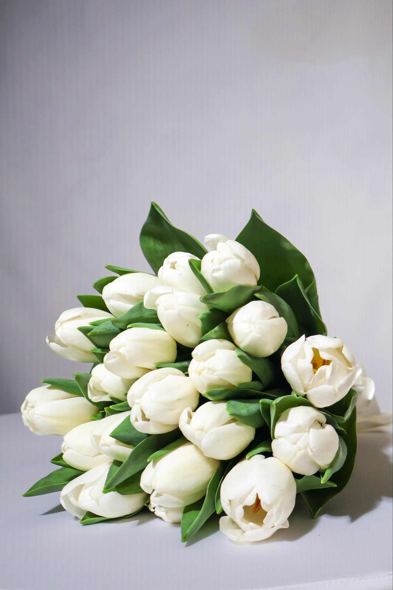 Букет Белых Тюльпанов - Thumbnail 3 of 3 | Flowers Theory