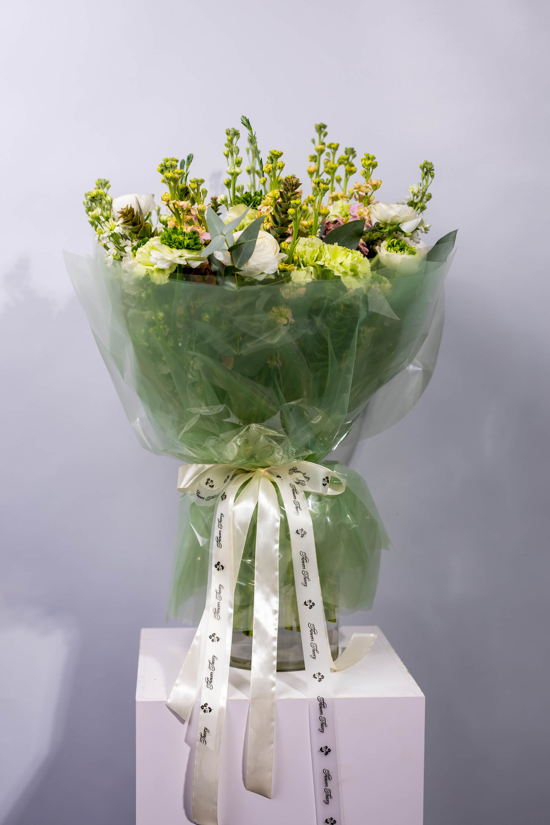 "Soft Garden" букет - ранункулюсы, гвоздики, эвкалипт - Thumbnail 2 of 2 | Flowers Theory