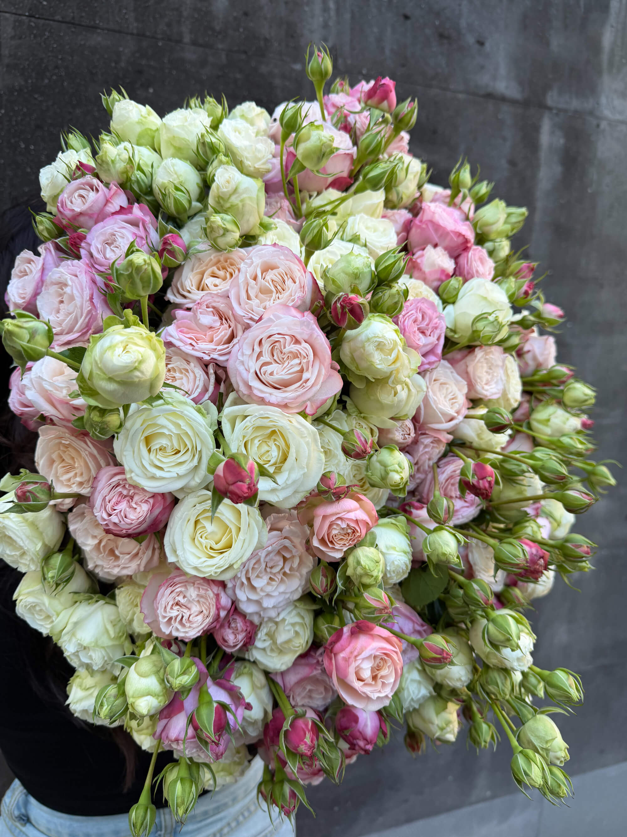 Pink and white spray roses, a large and beautiful bouquet - Thumbnail 2 of 2 | Flowers Theory